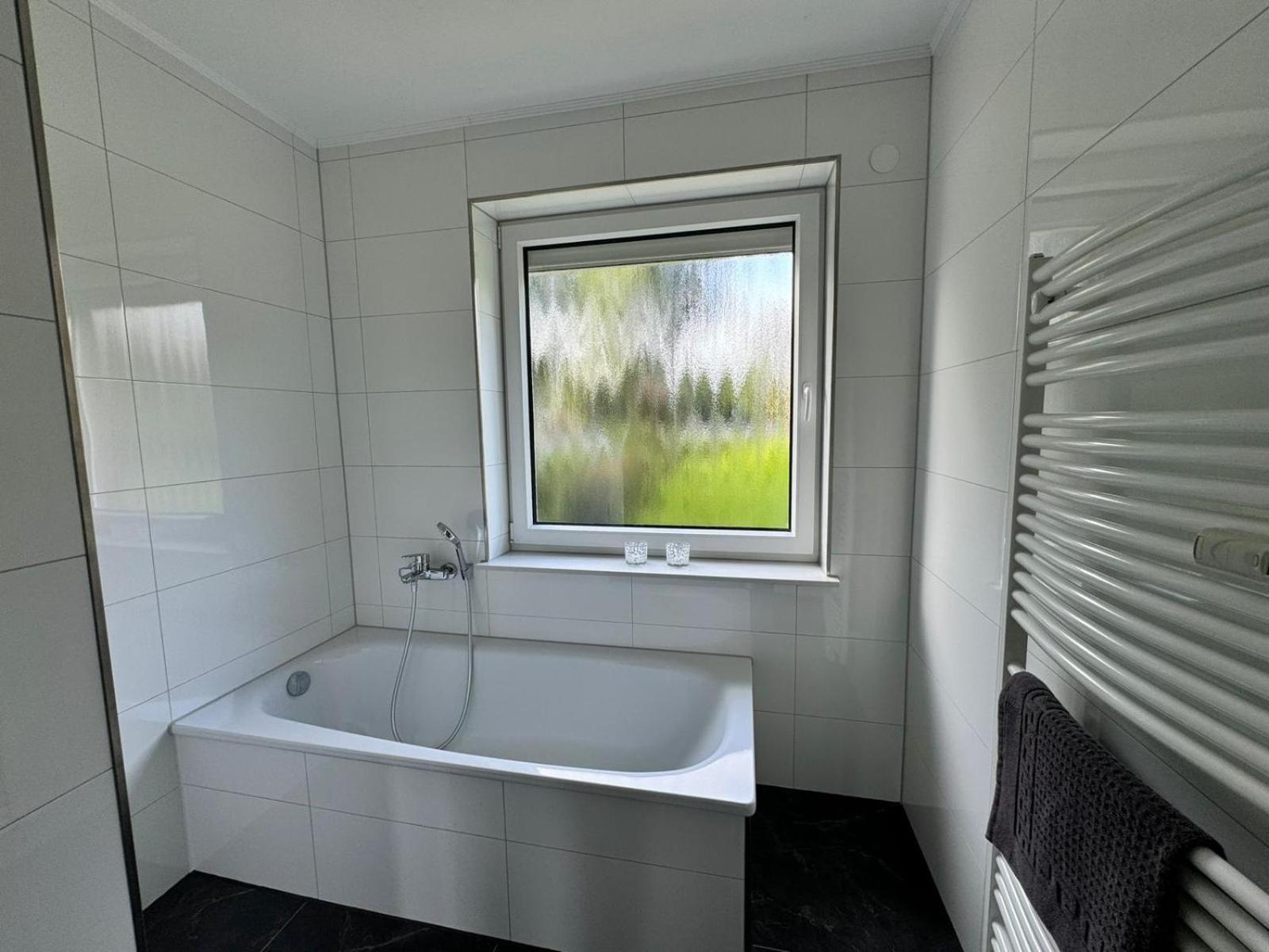 Traumhafte 2-Zimmer-Wohnung Nordenham Exterior foto